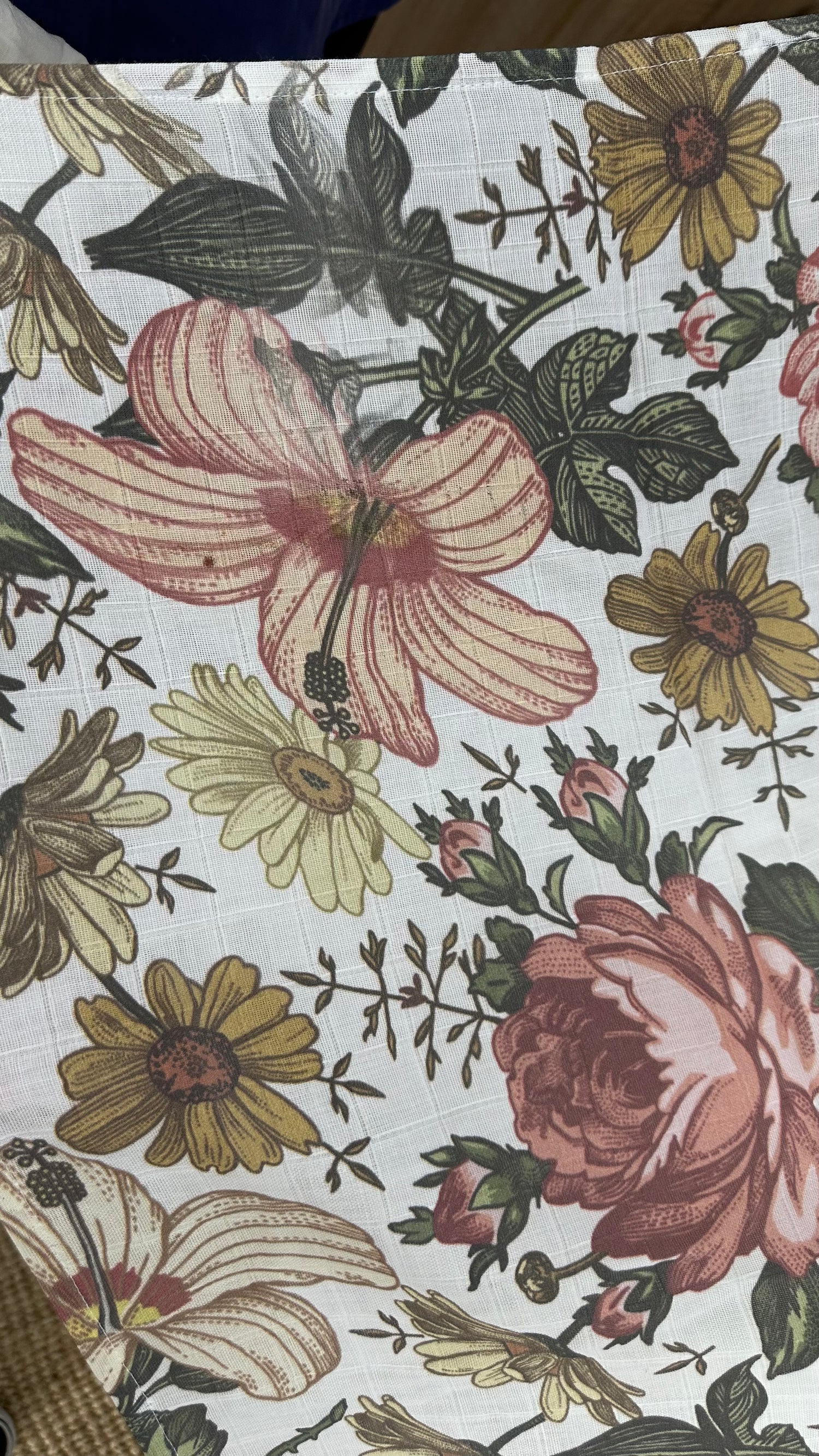 OUTLET Vintage Rose Müslin Örtü