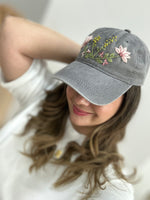 Özel Tasarım Nakışlı Kadın Şapka - Gri-Pembe